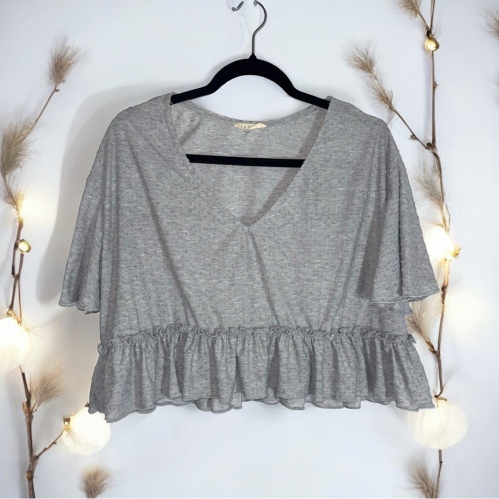 Fashionable ILLA ILLA Crop Blouse with Flutter Sleeves
